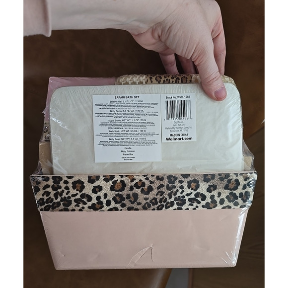 NOS Vintage 90s Body Nature Wild Escape Bath and Body Safari Gift Bath Set - Picture 5 of 6